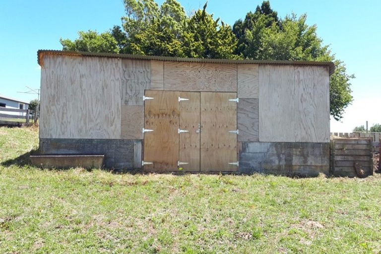 Photo of property in 1397 Egmont Road, Egmont Village, Inglewood, 4386