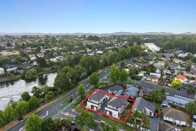 Photo of property in 4/64 Banbury Crescent, Fairfield, Hamilton, 3214