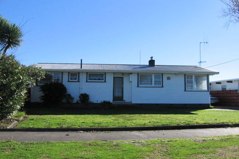 Photo of property in 74 Fairs Road, Milson, Palmerston North, 4414