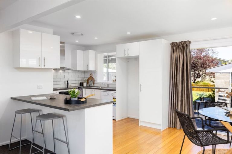 Photo of property in 17 Palmside Street, Somerfield, Christchurch, 8024