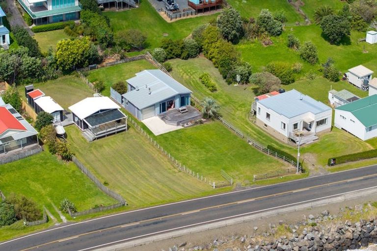 Photo of property in 63 Hokianga Harbour Drive, Opononi, Kaikohe, 0473