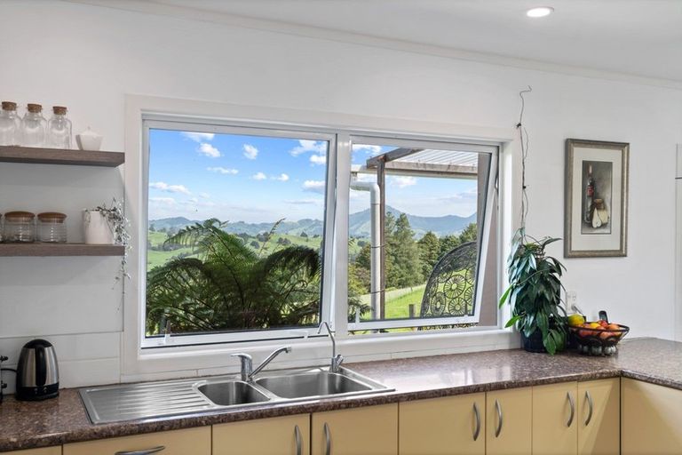 Photo of property in 63 Woodward Road, Maungatapere, Whangarei, 0179
