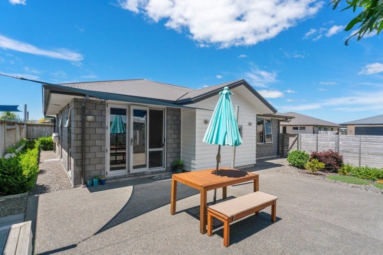Photo of property in 1 Westhill Lane, Papamoa Beach, Papamoa, 3118