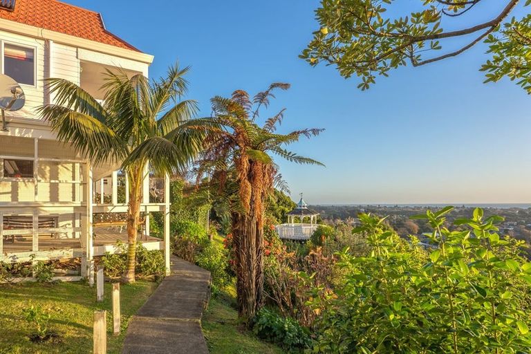 Photo of property in 14 Panorama Drive, Paraparaumu, 5032