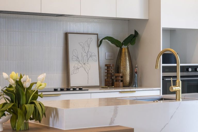Photo of property in 102e Te Oneroa Way, Long Bay, Auckland, 0630