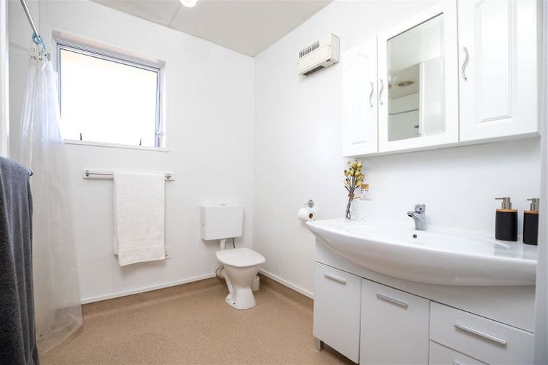 Photo of property in 42 Dunster Street, Burnside, Christchurch, 8053