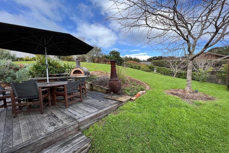 Photo of property in 6 Eastvale Close, Greenhithe, Auckland, 0632