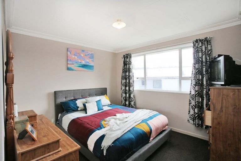 Photo of property in 9 Burns Street, Kew, Invercargill, 9812