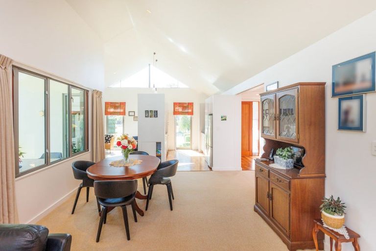 Photo of property in 16 Royal Oak Drive, Kelvin Grove, Palmerston North, 4414