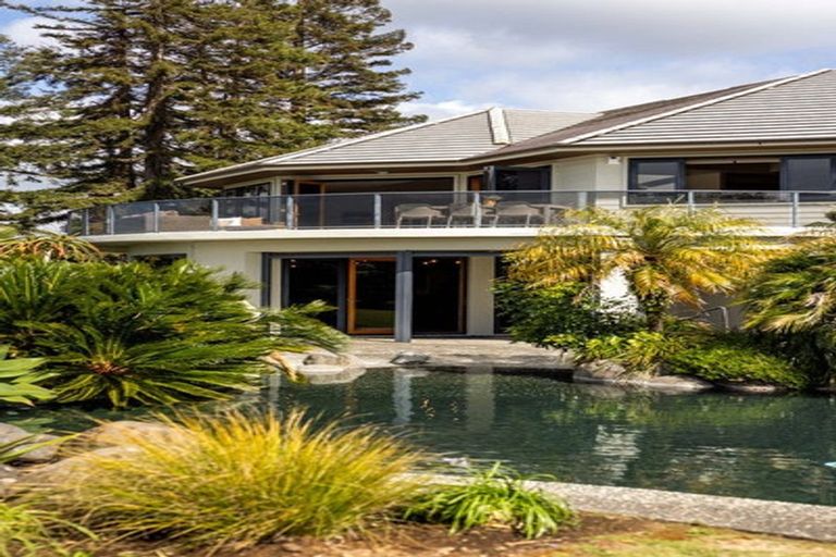 Photo of property in 20 Tinopai Drive, Omokoroa, 3114
