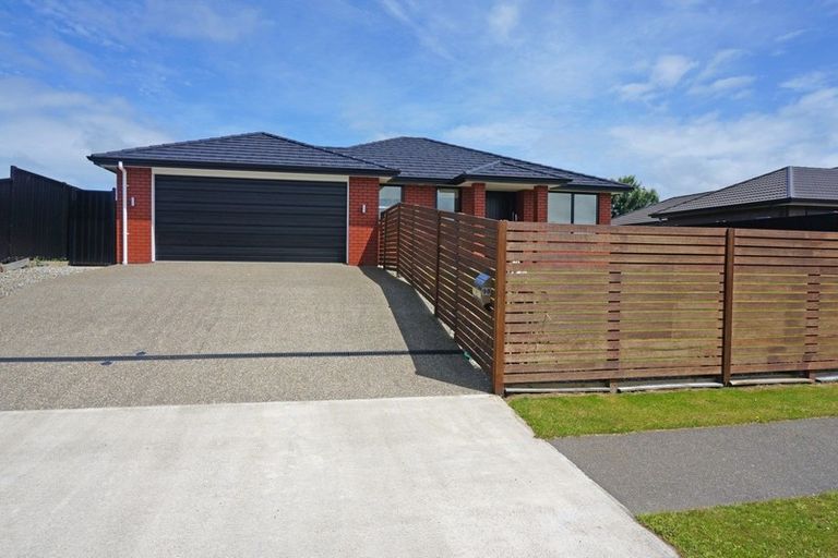 Photo of property in 98 Hoffman Court, Waikiwi, Invercargill, 9810