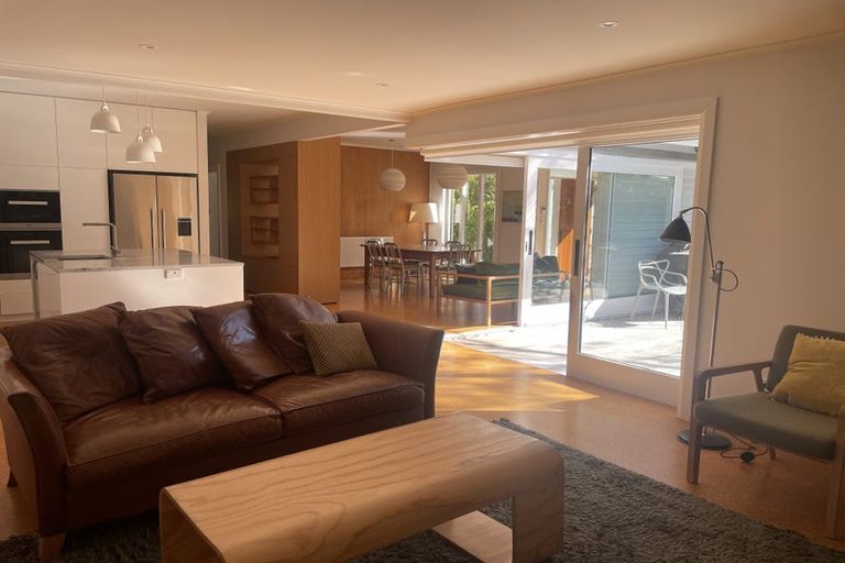 Photo of property in 11 Ngatoto Street, Khandallah, Wellington, 6035