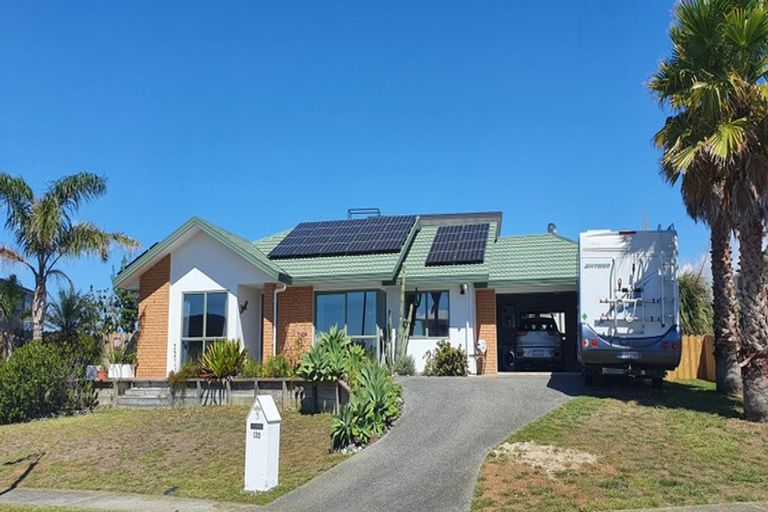 Photo of property in 130 Bream Bay Drive, Ruakaka, 0116