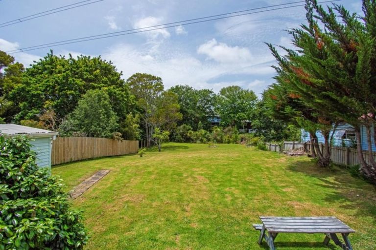 Photo of property in 120 Portage Road, New Lynn, Auckland, 0600