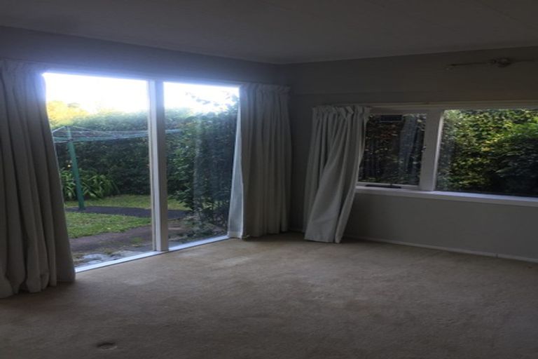 Photo of property in 2/2 Katui Street, Castor Bay, Auckland, 0620