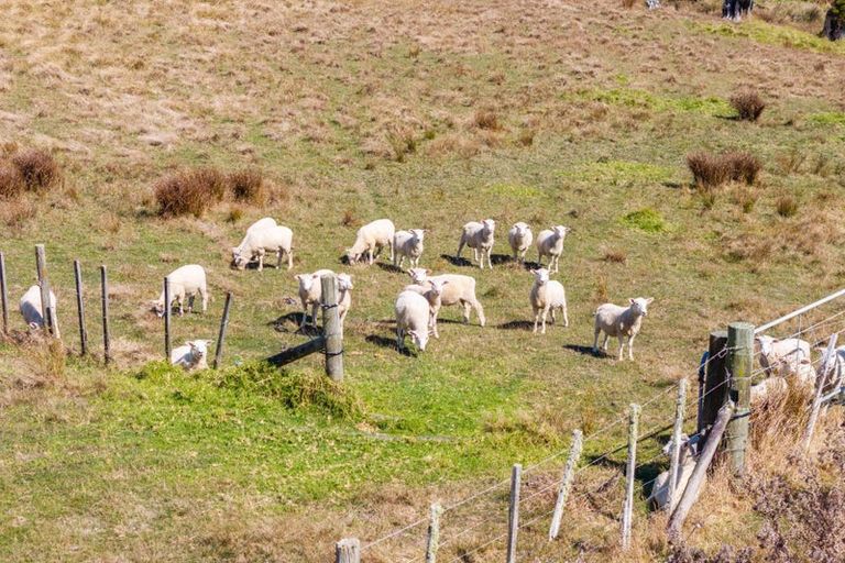 Photo of property in 368 Pahi Road, Pahi, Paparoa, 0571