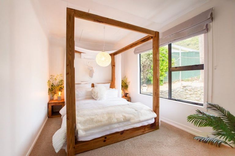 Photo of property in 5 Kotare Street, Waikanae, 5036