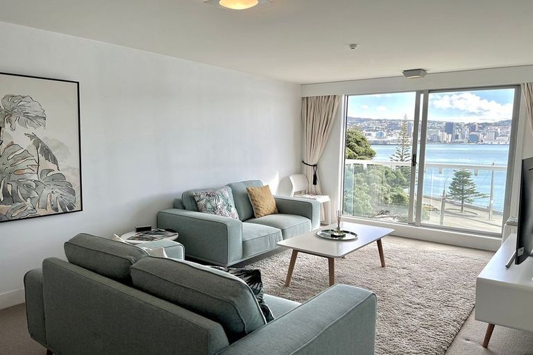 Photo of property in The Capital, 14/370 Oriental Parade, Oriental Bay, Wellington, 6011