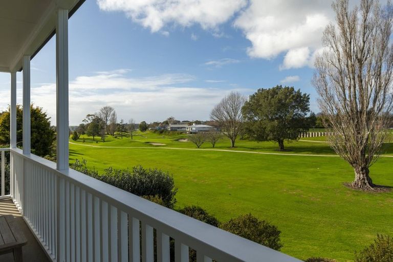 Photo of property in 56 Links View Drive, Omokoroa, 3114