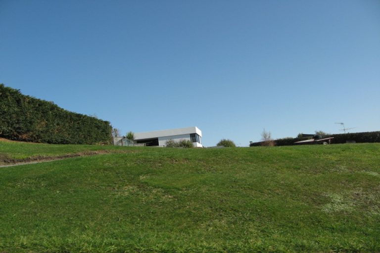 Photo of property in 8 Harry Ell Drive, Cashmere, Christchurch, 8022