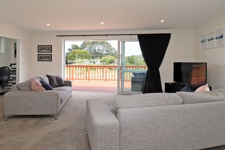 Photo of property in 9 Grove Avenue, Weston, Oamaru, 9401