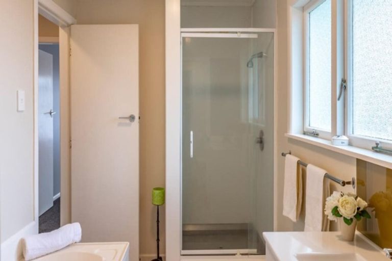 Photo of property in 37 Herbert Road, Queenwood, Hamilton, 3210