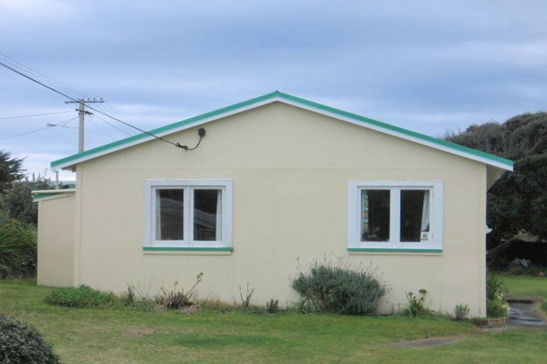 Photo of property in 5 Trafalgar Street, Foxton Beach, Foxton, 4815