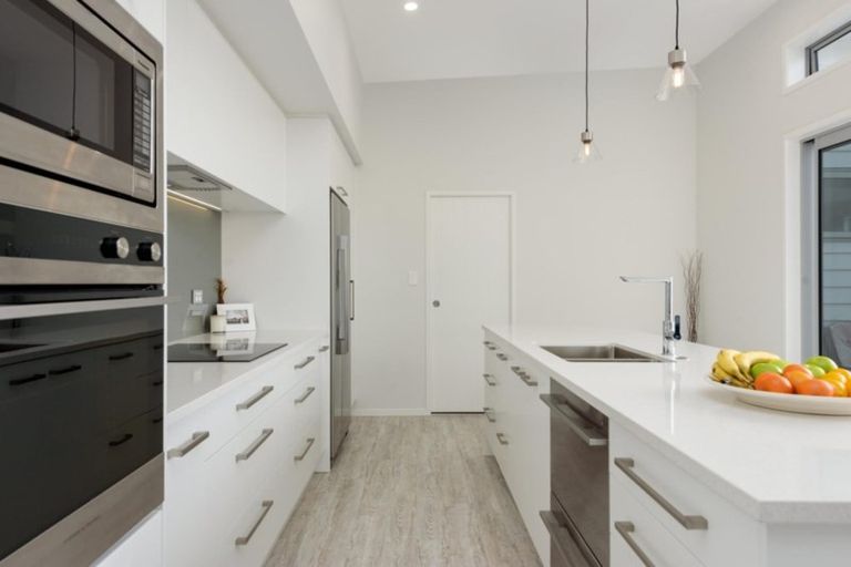 Photo of property in 12 Southill Way, Pyes Pa, Tauranga, 3112