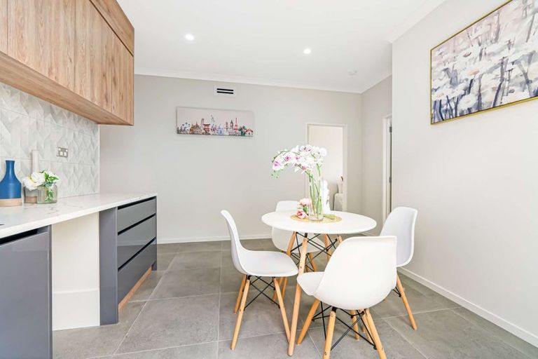 Photo of property in 5 Seagreen Avenue, Rosehill, Papakura, 2113