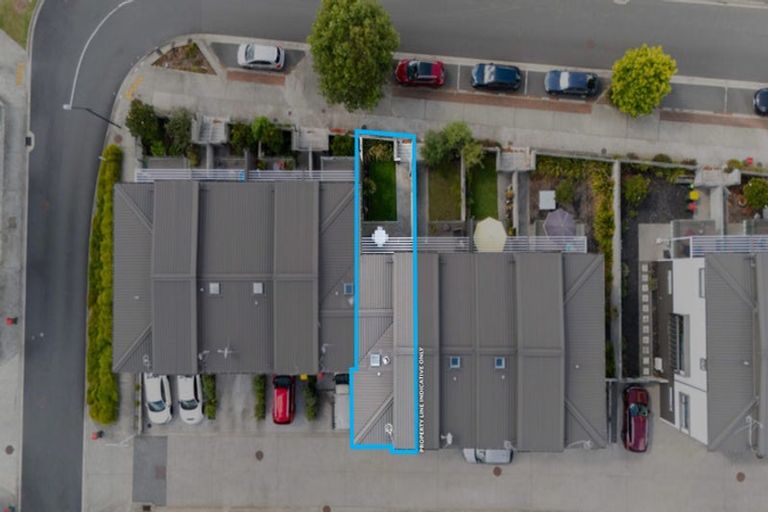 Photo of property in 22 Memorial Park Lane, Hobsonville, Auckland, 0618