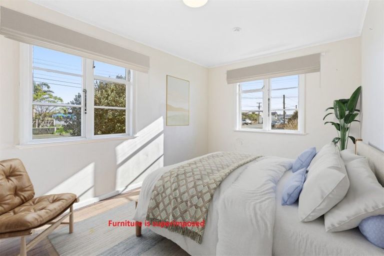 Photo of property in 89 Russell Street, Westport, 7825