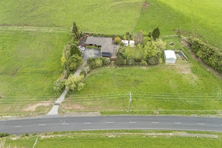 Photo of property in 863 Tarata Road, Kaimata, Inglewood, 4387