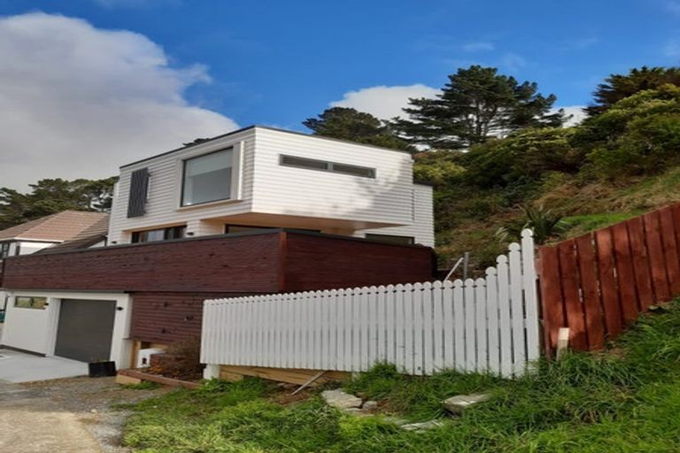 Photo of property in 31 Percy Dyett Drive, Karori, Wellington, 6012