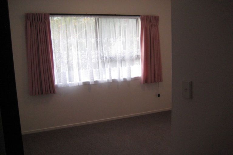 Photo of property in 75 Kennedy Avenue, Forrest Hill, Auckland, 0620