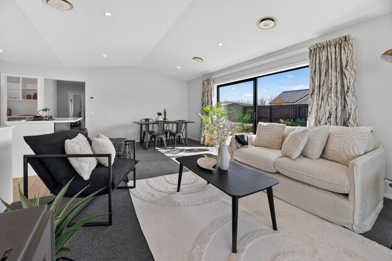 Photo of property in 11 Peony Drive, Greytown, 5712