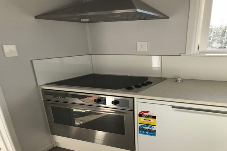 Photo of property in 12 Mascot Avenue, Mangere, Auckland, 2022