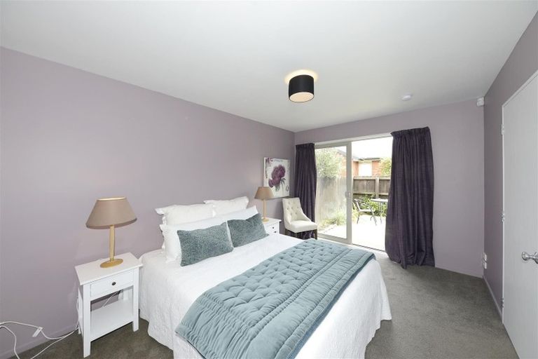 Photo of property in 17 Picton Avenue, Riccarton, Christchurch, 8011