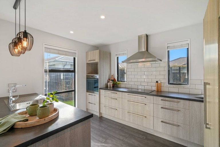 Photo of property in 18 Maka Lane, Halswell, Christchurch, 8025