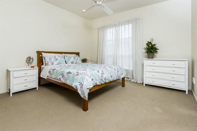Photo of property in 5/40 Scarlet Oak Drive, Schnapper Rock, Auckland, 0632