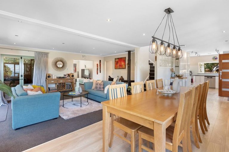 Photo of property in 89 Wood Bay Road, Titirangi, Auckland, 0604