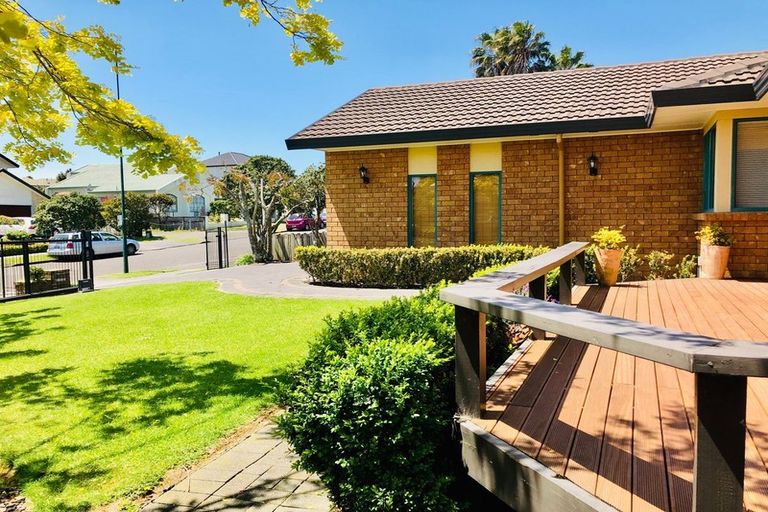 Photo of property in 18 Keppoch Court, Dannemora, Auckland, 2016