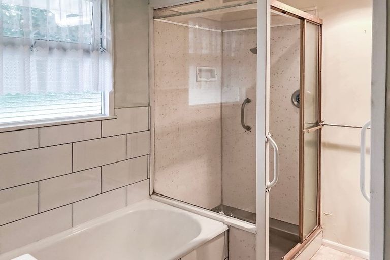 Photo of property in 63 Great North Road, Saint Johns Hill, Whanganui, 4501