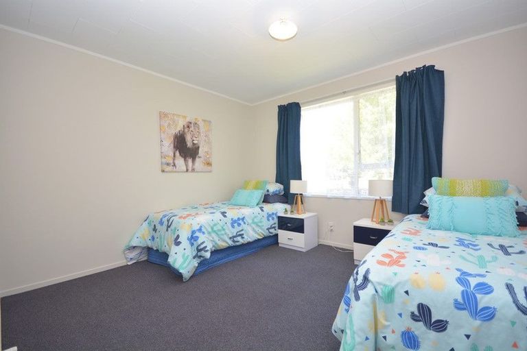 Photo of property in 78 Sikkim Crescent, Clover Park, Auckland, 2019