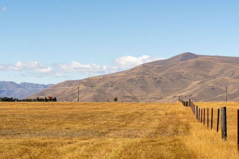 Photo of property in 25 Musterers Way, Ben Ohau, Twizel, 7999