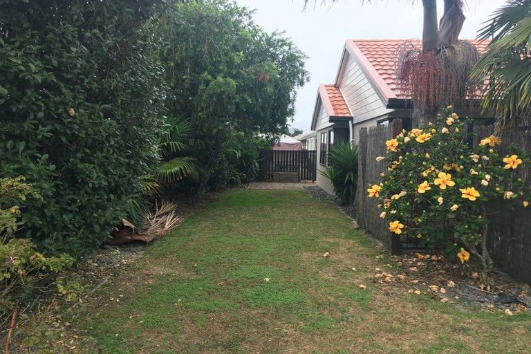 Photo of property in 15 Reef Avenue, Papamoa Beach, Papamoa, 3118
