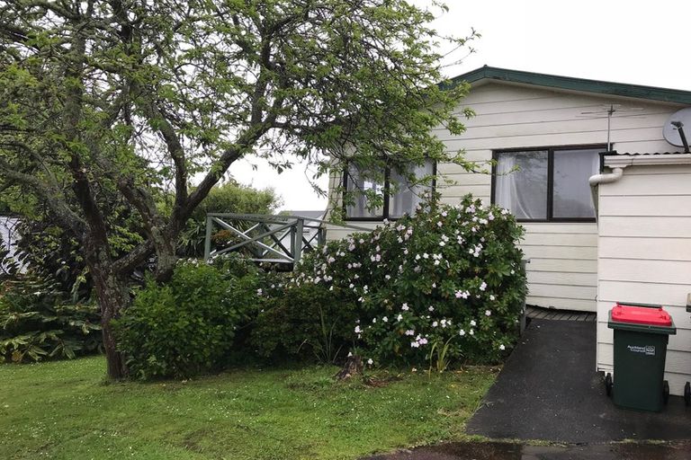 Photo of property in 3 Le Roy Terrace, Birkenhead, Auckland, 0626