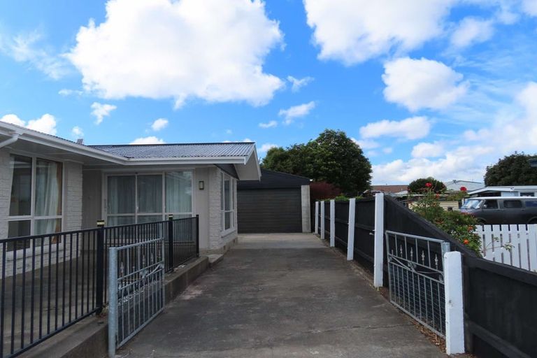 Photo of property in 32 Kellys Road, Mairehau, Christchurch, 8052