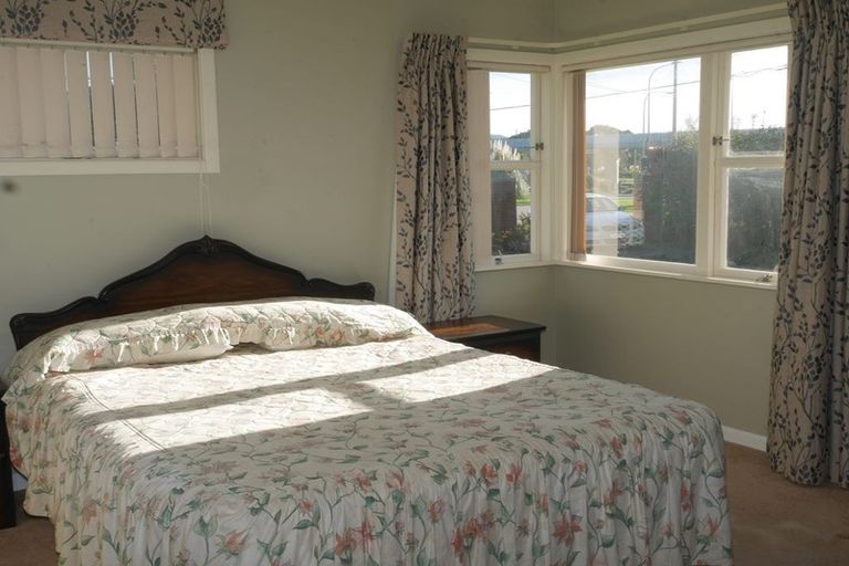 Photo of property in 151 Te Moana Road, Waikanae, 5036