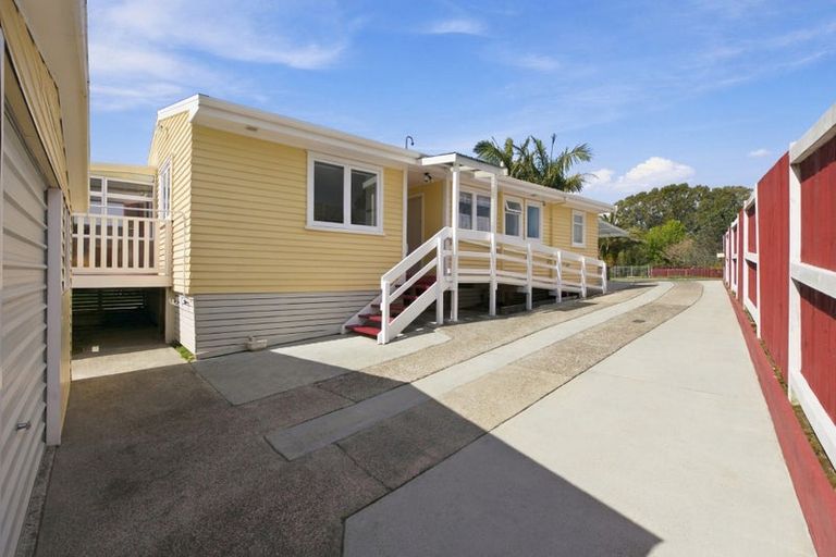 Photo of property in 11 Gray Avenue, Te Puke, 3119