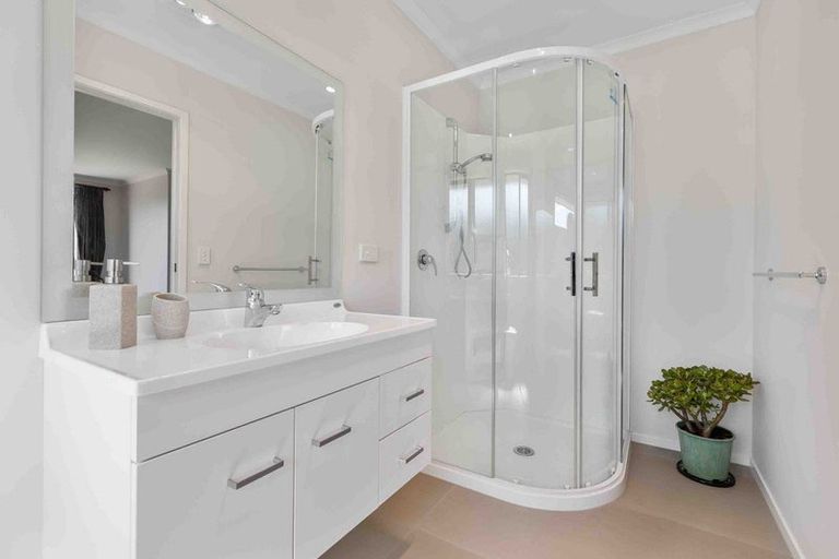 Photo of property in 68 Sunnyvale Street, Bell Block, New Plymouth, 4312